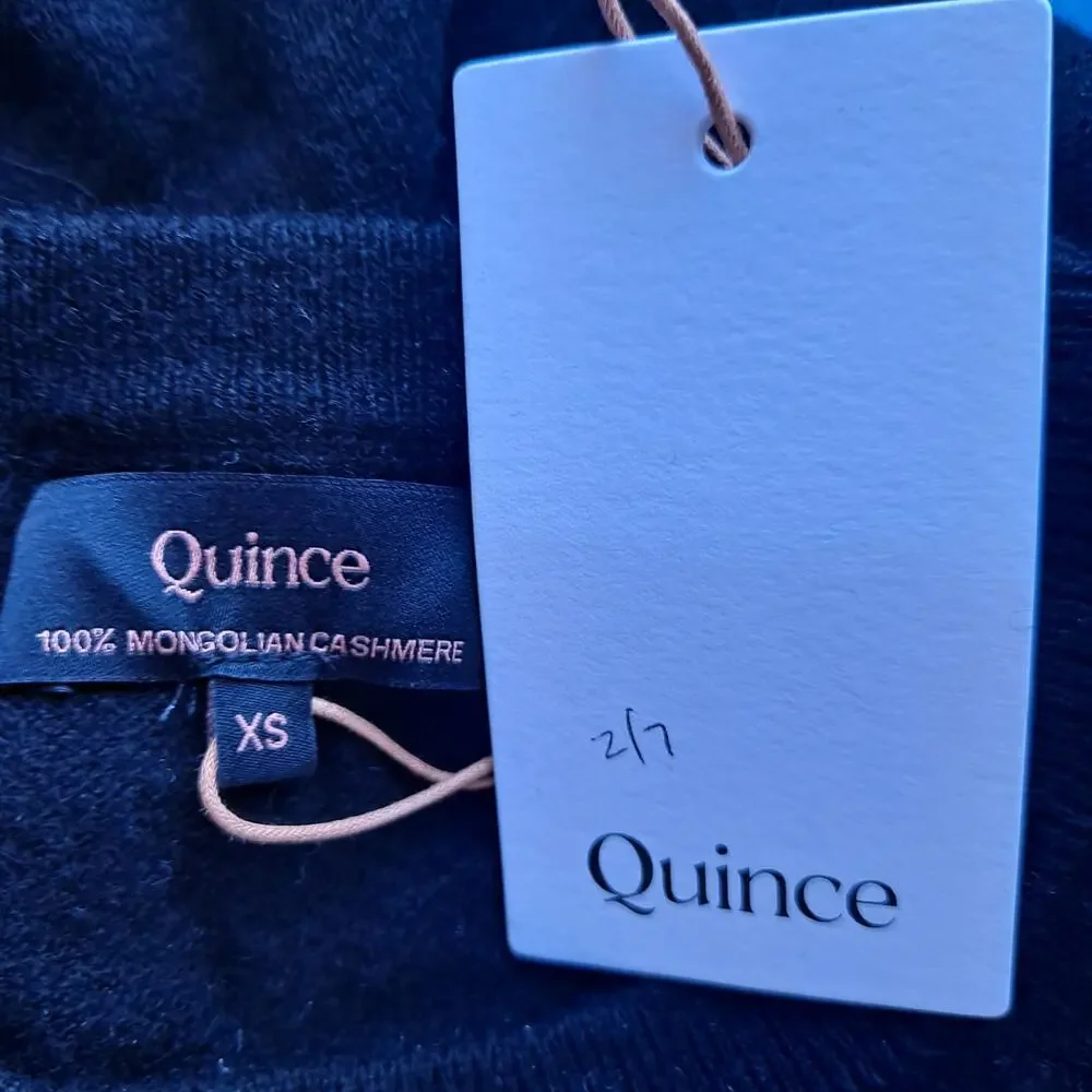 NWT Quince Mongolian Cashmere Crewneck Sweater Long Sleeve Black Womens Size XS - Picture 9 of 11